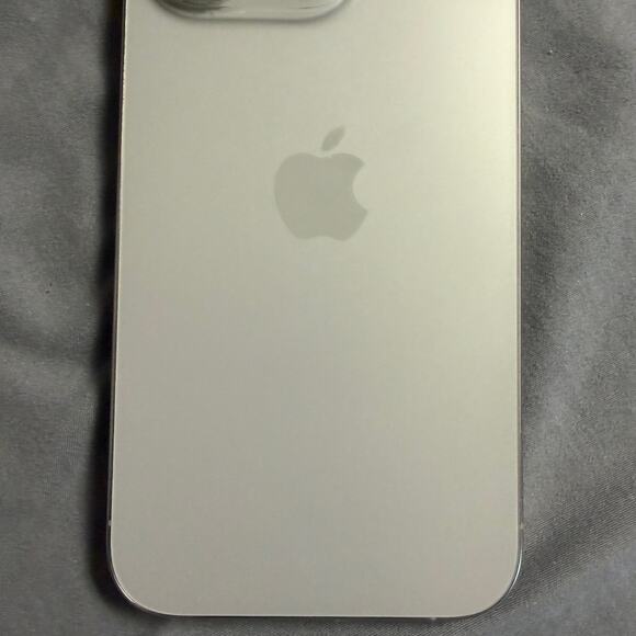 Apple Iphone 15 Pro Titanium 128GB Excellent Condition - Picture 4 of 6